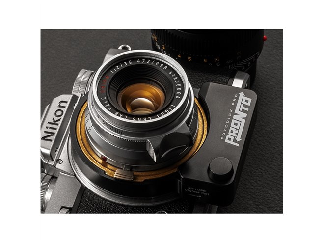 Fotodiox、ライカM→ニコンZ変換のFnボタン搭載電子マウントアダプター 
