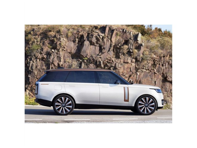 ランドローバーが5代目となる新型「レンジローバー」を発表 ブランド初