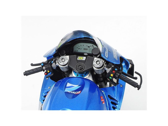 スズキのワークスマシン「GSX-RR」を1/12模型で再現、タミヤが本日12