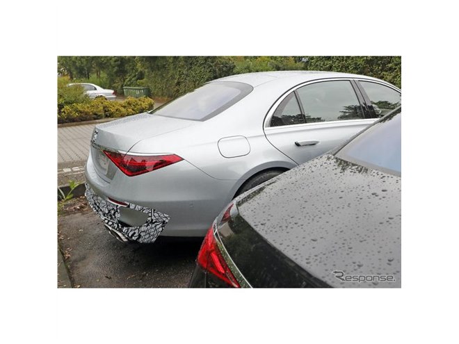 700馬力のメルセデスベンツ Sクラス「AMG S63」、段ボールで隠された