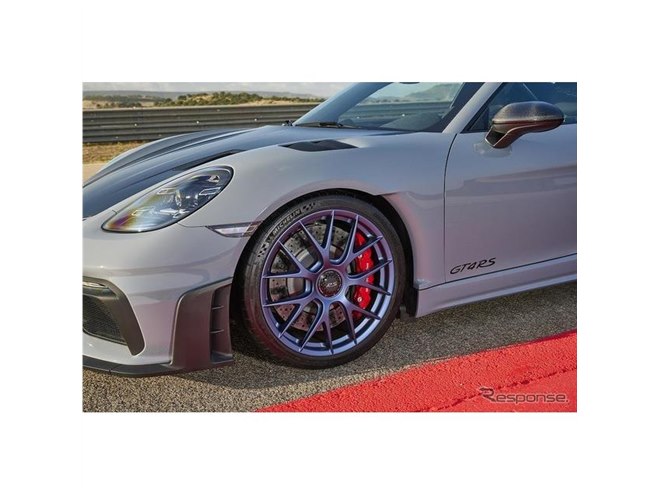 ポルシェ718最上位モデル『ケイマンGT4 RS』予約受注開始…レーシング