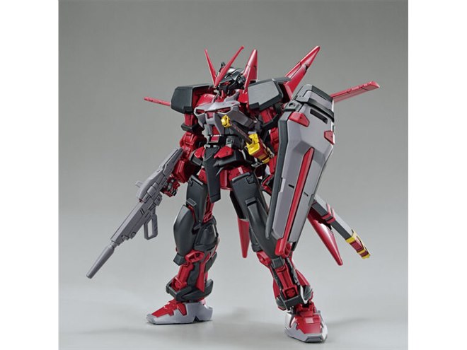 バンダイ、HGガンプラ「ガンダムアストレイレッドフレームイン