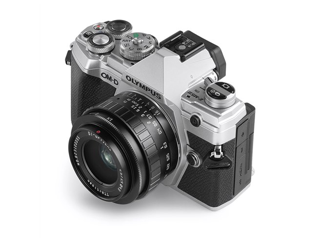 16,500円、クラシックスタイルの準広角APS-Cレンズ「TTArtisan 16,500円、クラシックスタイルの準広角APS-Cレンズ「TTArtisan