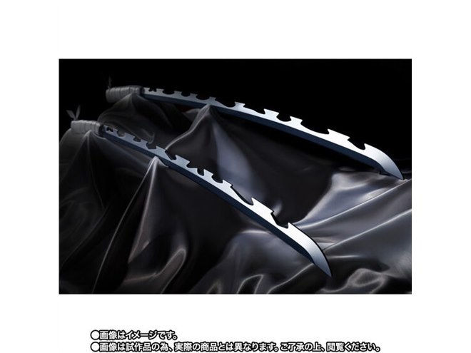 鬼滅の刃 1／1サイズ PROPLICA 日輪刀 嘴平伊之助 いのすけ Amazon.co.jp: バンダイ(BANDAI) PROPLICA 日輪刀（嘴平伊之助