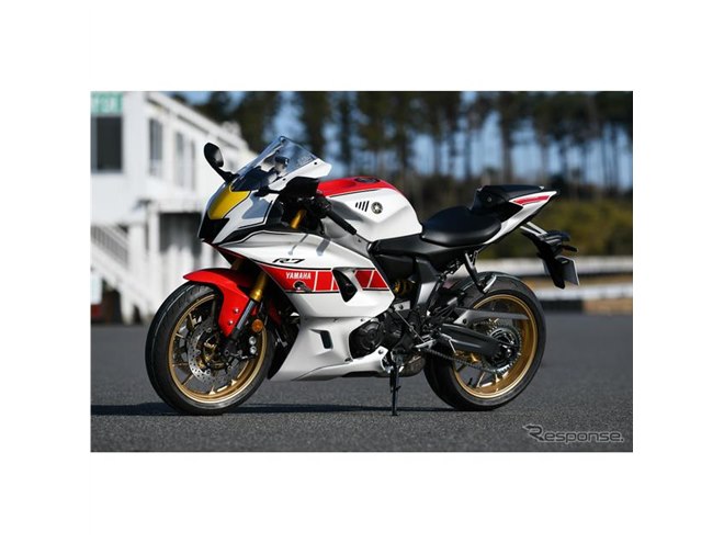 赤のスピードブロックが映える！ヤマハ『YZF-R7』WGP参戦60周年