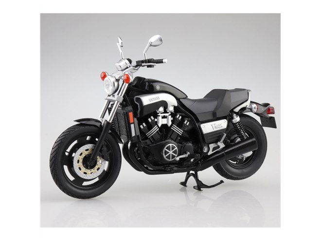 AOSHIMAが完成品モデル「YAMAHA Vmax」発売へ、ファイアーレッドなど3