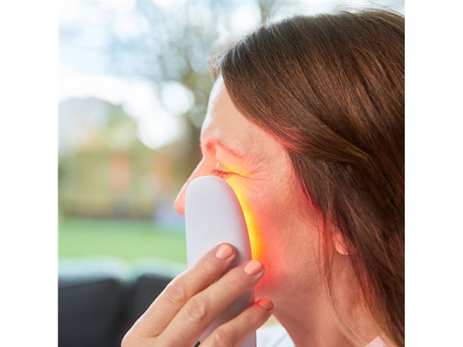 Cell Body 美顔器 カレントボディ、持ち運びできるハンディタイプのLED美容機器「LED