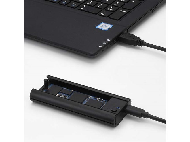 センチュリー、M.2 SSD外付けアダプター「裸族の頭 M.2 SSD センチュリー、M.2 SSD外付けアダプター「裸族の頭 M.2 SSD