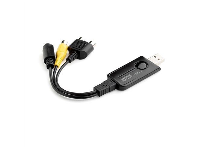 サンワ、「スナップショット機能」を搭載したUSBビデオ