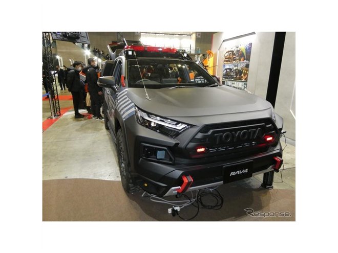 究極のRAV4！ 豊田自動織機の山岳救助コンセプト…東京オートサロン2022