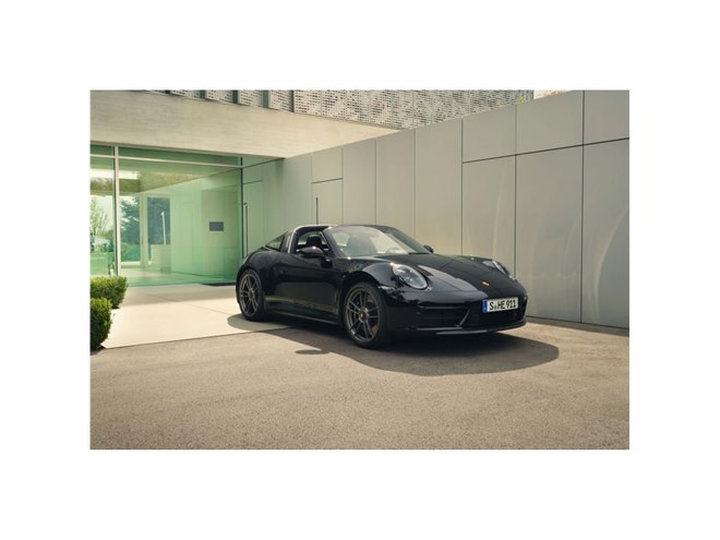 ポルシェ　50周年　ノート ポルシェが911の50周年記念車にMT仕様追加 【ニュース】 - webCG