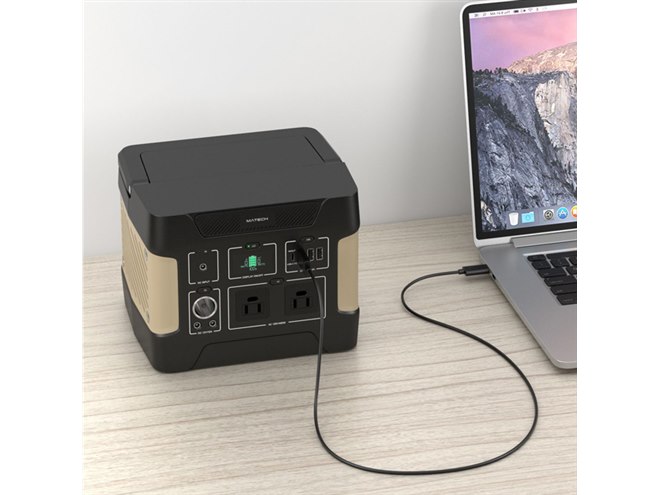MATECH、定格400W出力のACポート付き112000mAhポータブル電源