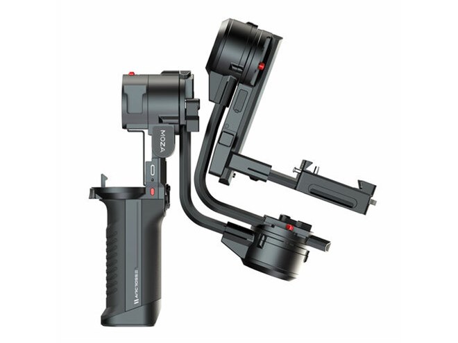 ケンコー、A4サイズに折りたためるジンバル「MOZA AirCross 3」を本日2
