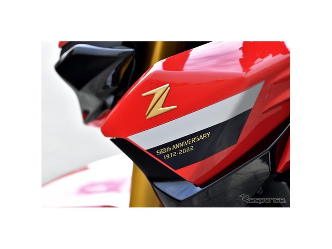ファイアクラッカーレッド」鮮やかに、カワサキ Z900 50th