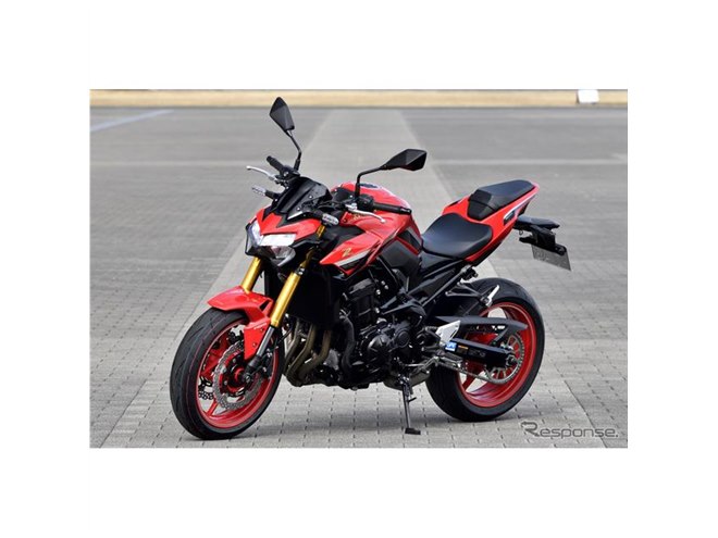 ファイアクラッカーレッド」鮮やかに、カワサキ Z900 50th