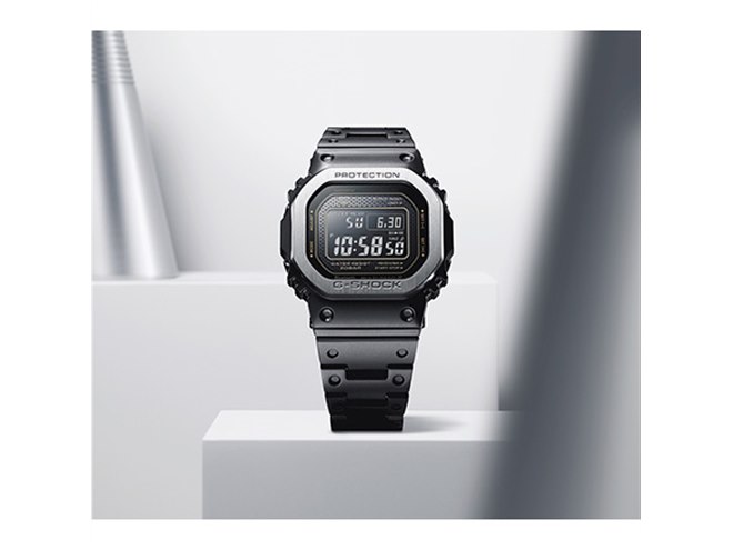 スマホ連携、“黒のフルメタル G-SHOCK”「GMW-B5000MB」が本日3/11発売