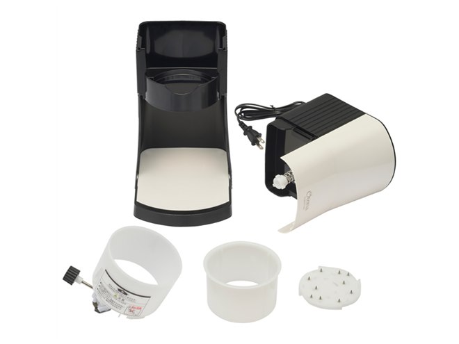 ドウシシャ「とろ雪かき氷器」がリニューアル、食感を調節できる