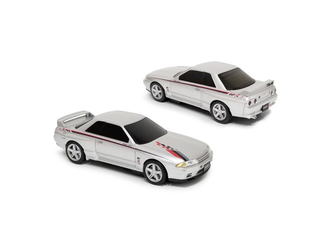 ライトが光る”「スカイライン GT-R（BNR32 NISMO S-tune）」型モバイル