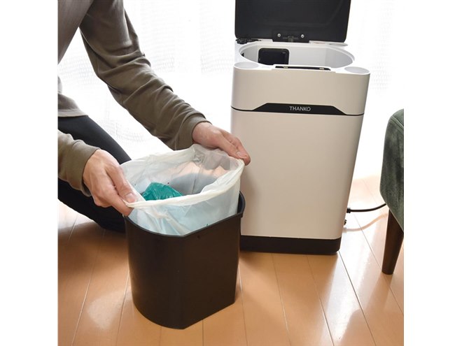 ちょい吸い掃除機”としても使える、自動開閉センサー付き「ちょい吸い