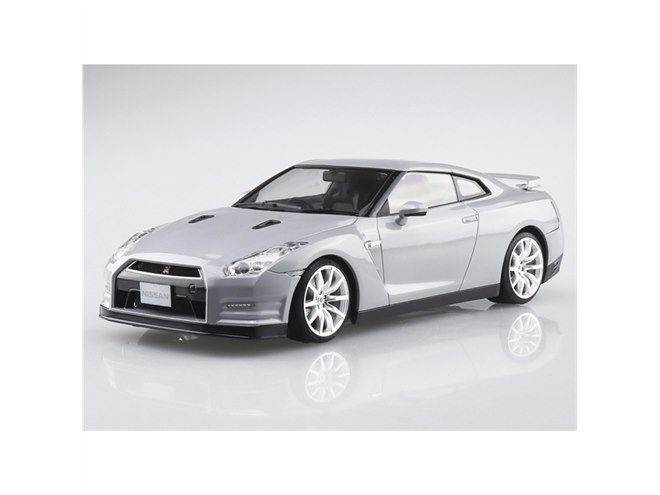 AOSHIMA「日産GT-R」塗装済み1/24模型、ゴールドフレークレッドパール