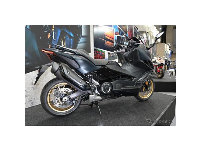 tmax 3型　42万→38万円 元祖スポーツスクーターが大進化、ヤマハ『TMAX』2025年モデル発売へ