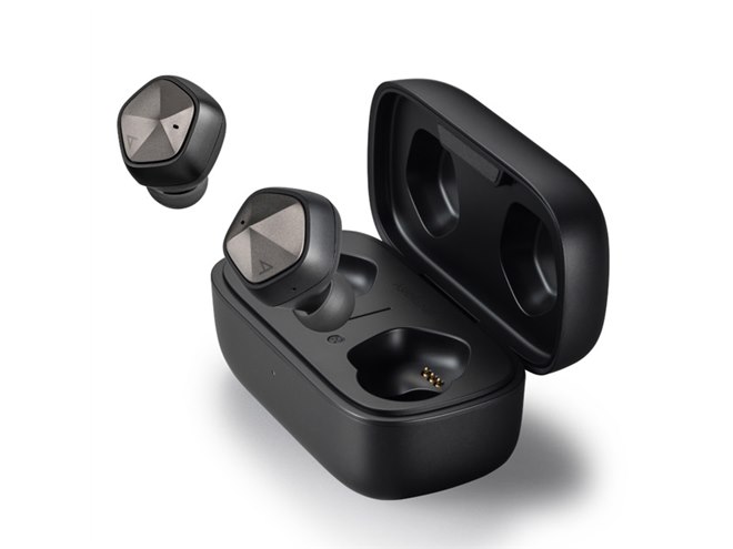 Astell&Kern初の完全ワイヤレスイヤホン「AK UW100」が4/9発売に決定