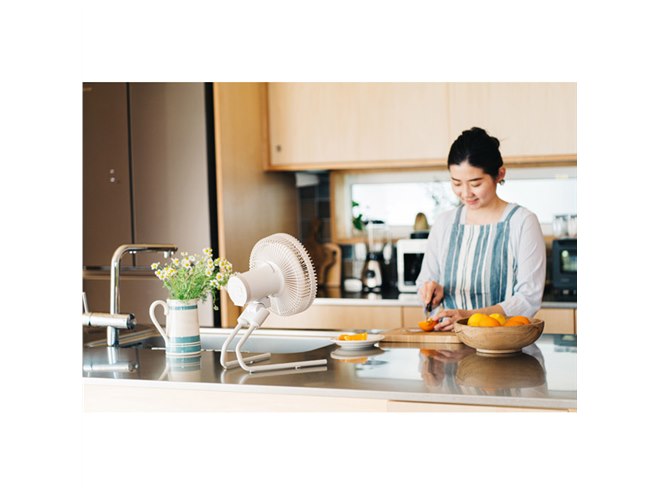 アウトドアでも使いやすい、防塵・防滴仕様のポータブル扇風機「ANDON