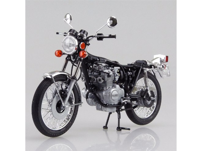 AOSHIMA、4into1マフラーを再現した「ホンダ CB400FOUR」1/12模型