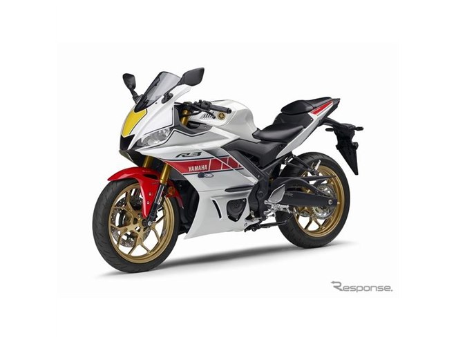 キング・ケニーの『YZR500』をイメージ、ヤマハ YZF-R3 WGP参戦60周年