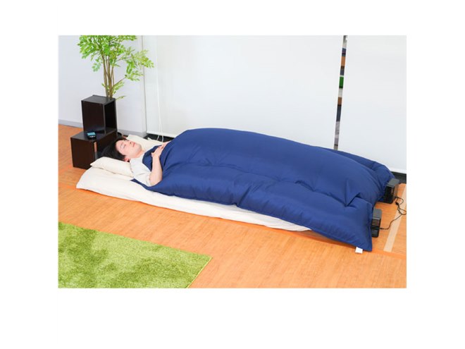 就寝中の蒸れを防ぐ、Wファン付き布団「ふぁん寝る」が予約開始 - 価格.com