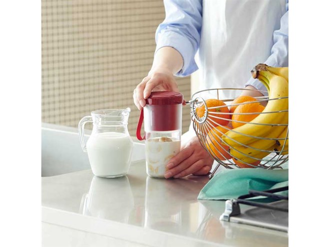 ビタントニオ、充電式「コードレスマイボトルブレンダー」を使い