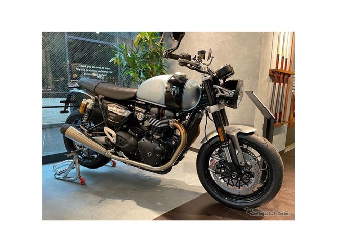 7500個限定販売 JOHNNY LIGHTNING トライアンフTRIUMPH 7500個限定販売 JOHNNY LIGHTNING トライアンフTRIUMPH