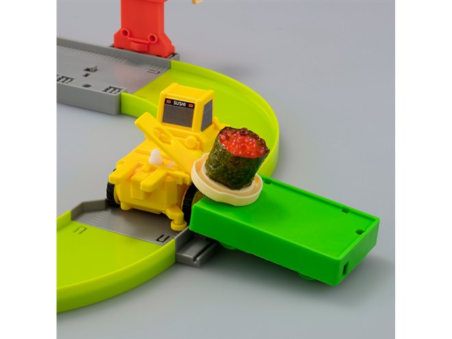 【のりまき】 レールを走りながらのり巻きが作れる！ 「クルクルのりまき工場」10月