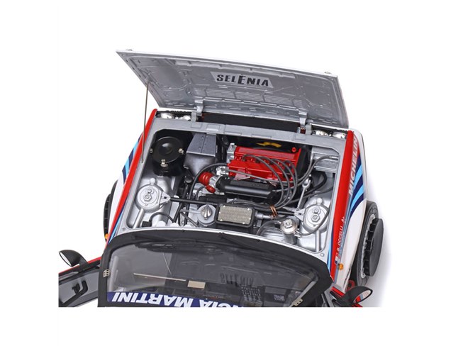 新品 未使用 TAMIYA ランチア デルタ インテグラーレ タミヤ、WRC出場車「ランチア デルタ HF インテグラーレ 16V」模型を