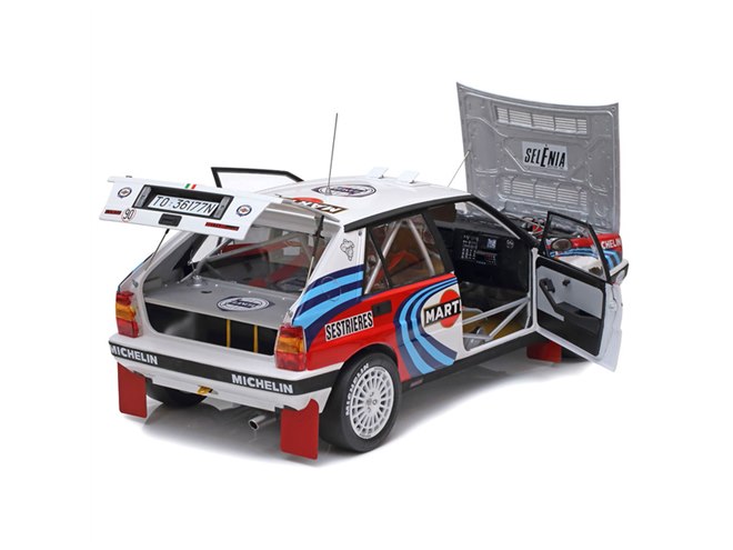 新品 未使用 TAMIYA ランチア デルタ インテグラーレ タミヤ、WRC出場車「ランチア デルタ HF インテグラーレ 16V」模型を