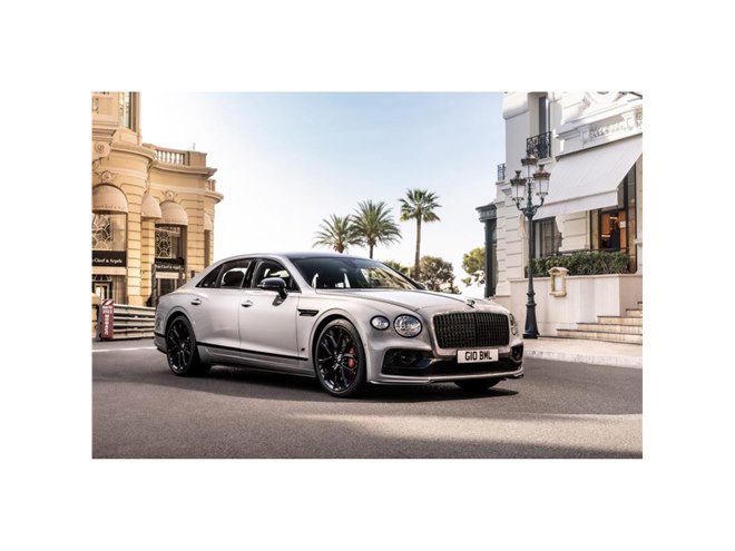 ベントレーが2023年モデルのラインナップと価格を発表 - 価格.com