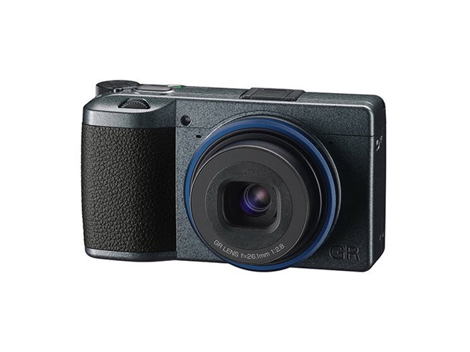 リコー、特別仕様のハイエンドコンデジ「RICOH GR IIIx Urban Edition」を単体発売 - 価格.com