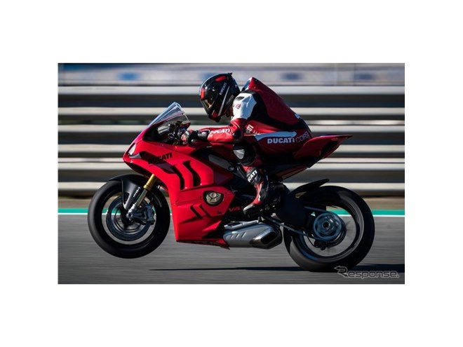 ドゥカティ『パニガーレV4』、サーキット性能が向上…2023年型を欧州