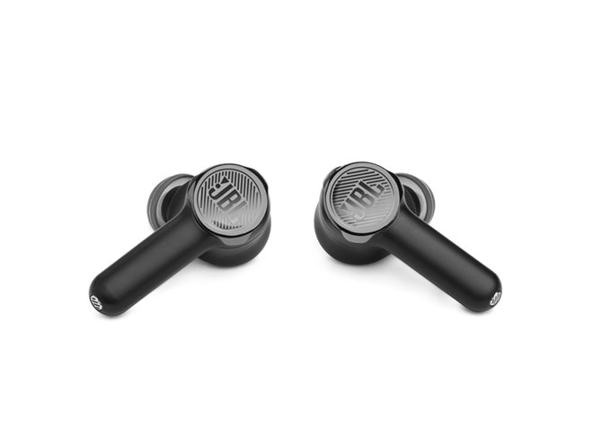 JBL、ゲーミング用音響技術「JBL QuantumSOUND」搭載の完全ワイヤレス