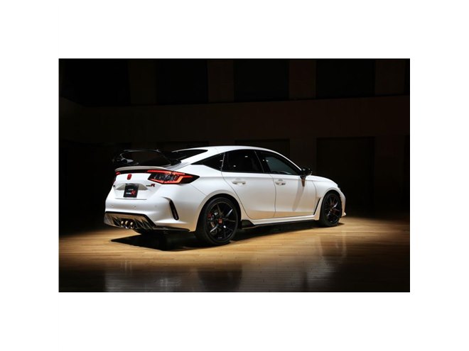 ホンダが新型「シビック タイプR」を世界初公開 2022年9月に発売