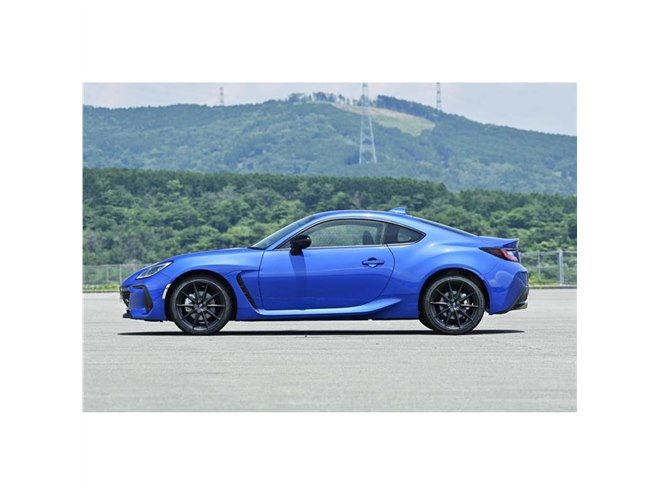 200台の限定販売 「スバルBRZ」の10周年記念モデルが登場 - 価格.com
