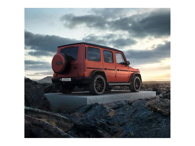 新マットカラー×ブラックアクセントが決め手の特別な「メルセデスAMG