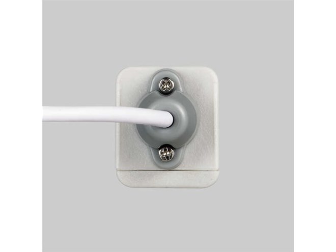 エレコム、さまざまな遠隔業務に対応するIP54防水・防塵WEBカメラ