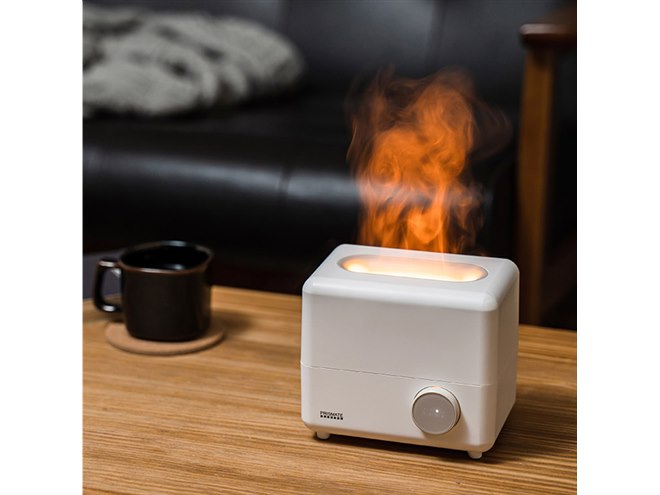 焚き火の炎」のように揺らめくミストを楽しめるアロマ対応加湿器