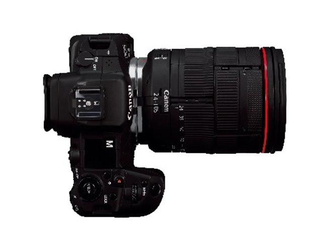 キヤノン「EOS R5」がロボット変形、トランスフォーマー「オプティマス