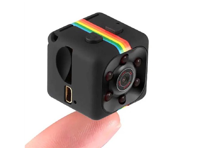 一辺2cmの超小型カメラ「GeeCube X1」の新色「レインボー」が