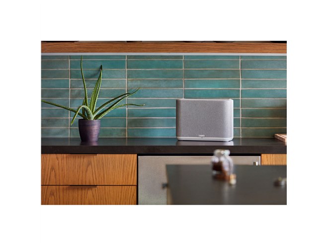 デノン、Amazon Alexa対応スマートスピーカー「Denon Home 250」に新色