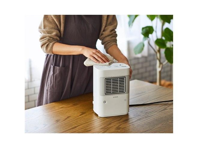 シロカ、人感センサー付きの足元ヒーター「まめポカ」をリニューアル