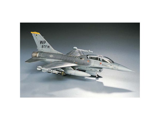 F-16A プラス ファイティング ファルコン (プラモデル) - ホビー