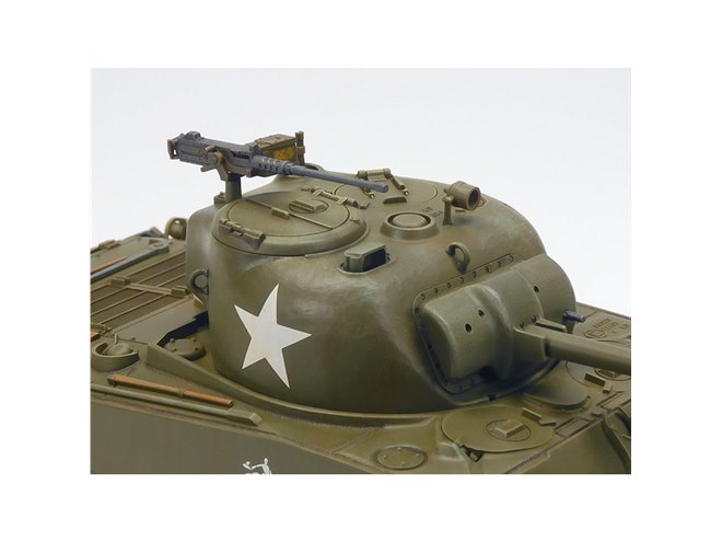 1/35RC アメリカ M4A3シャーマン戦車（専用プロポ付き）」が本日9/10発売 - 価格.com